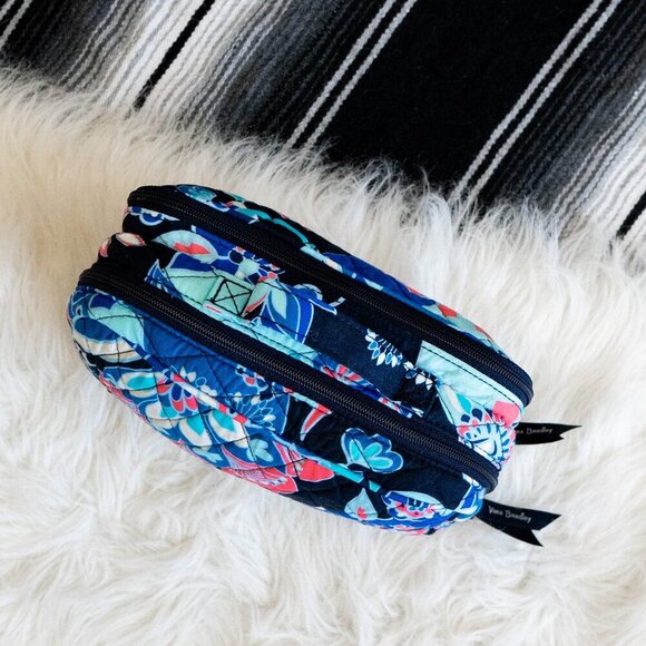 VERA BRADLEY LOTUS FLOWER SWIRL "BLUSH & BRUSH" COSMETIC CASE - Picture 3 of 12